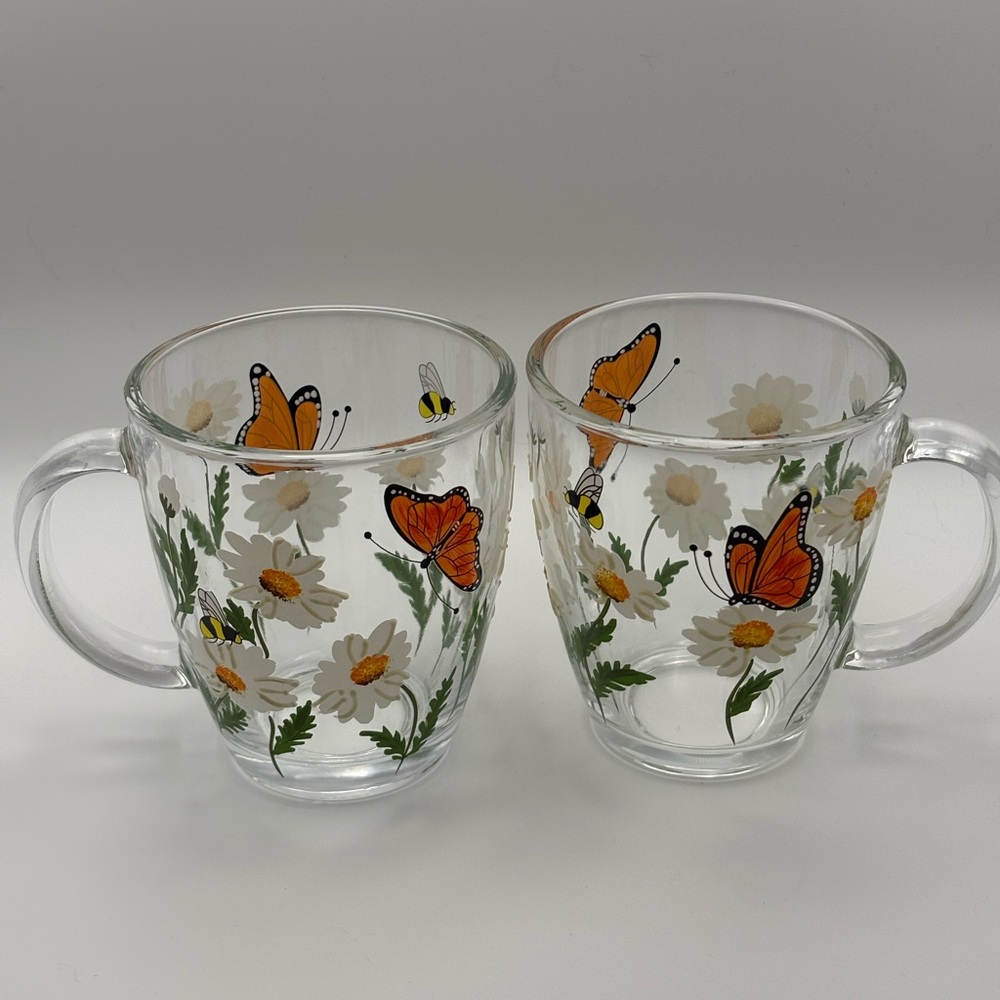 2 Hand Painted Daisies & Monarch Butterflies Clear Glass Tea/Coffee Mugs